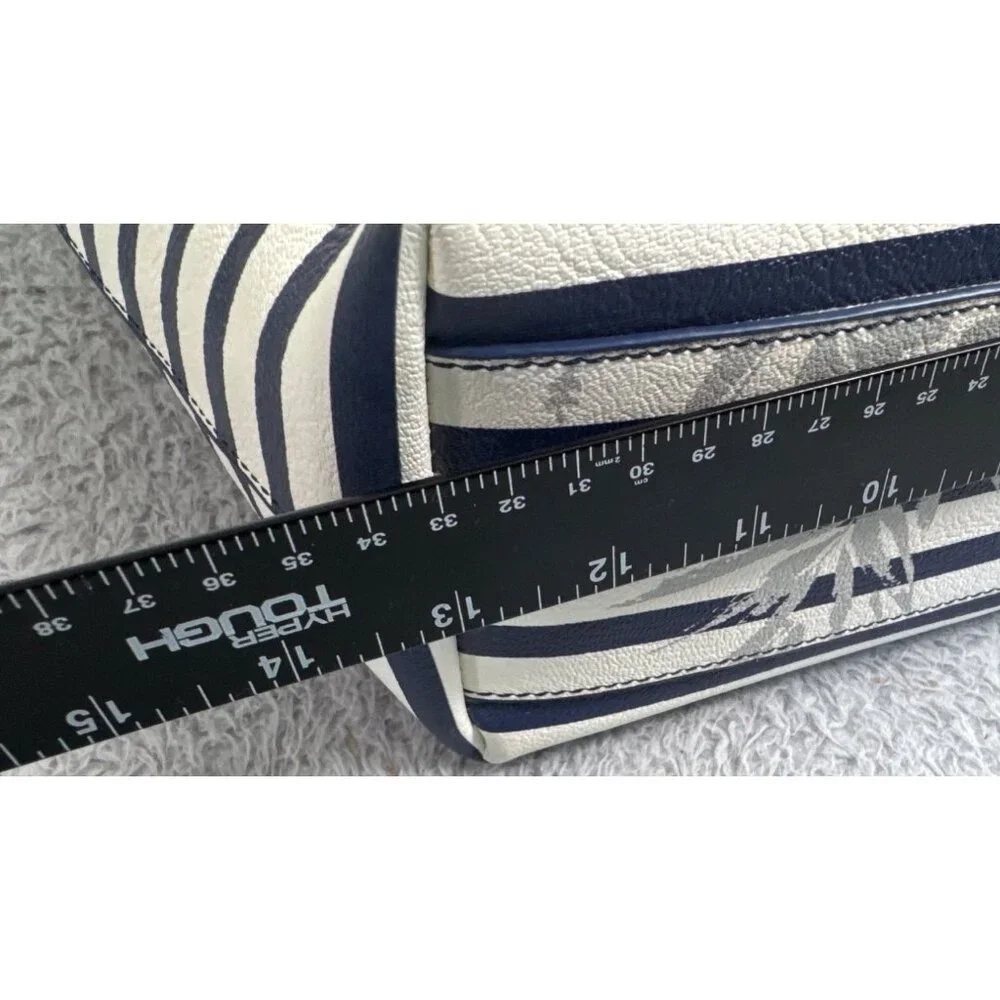 Tommy Bahama Floral Stripe Tote W/Pouch Navy White Faux Leather Travel Beach 90s - Picture 16 of 16